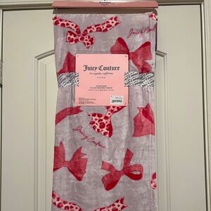JUICY COUTURE Purple and Pink Coquette Bow Throw Blanket